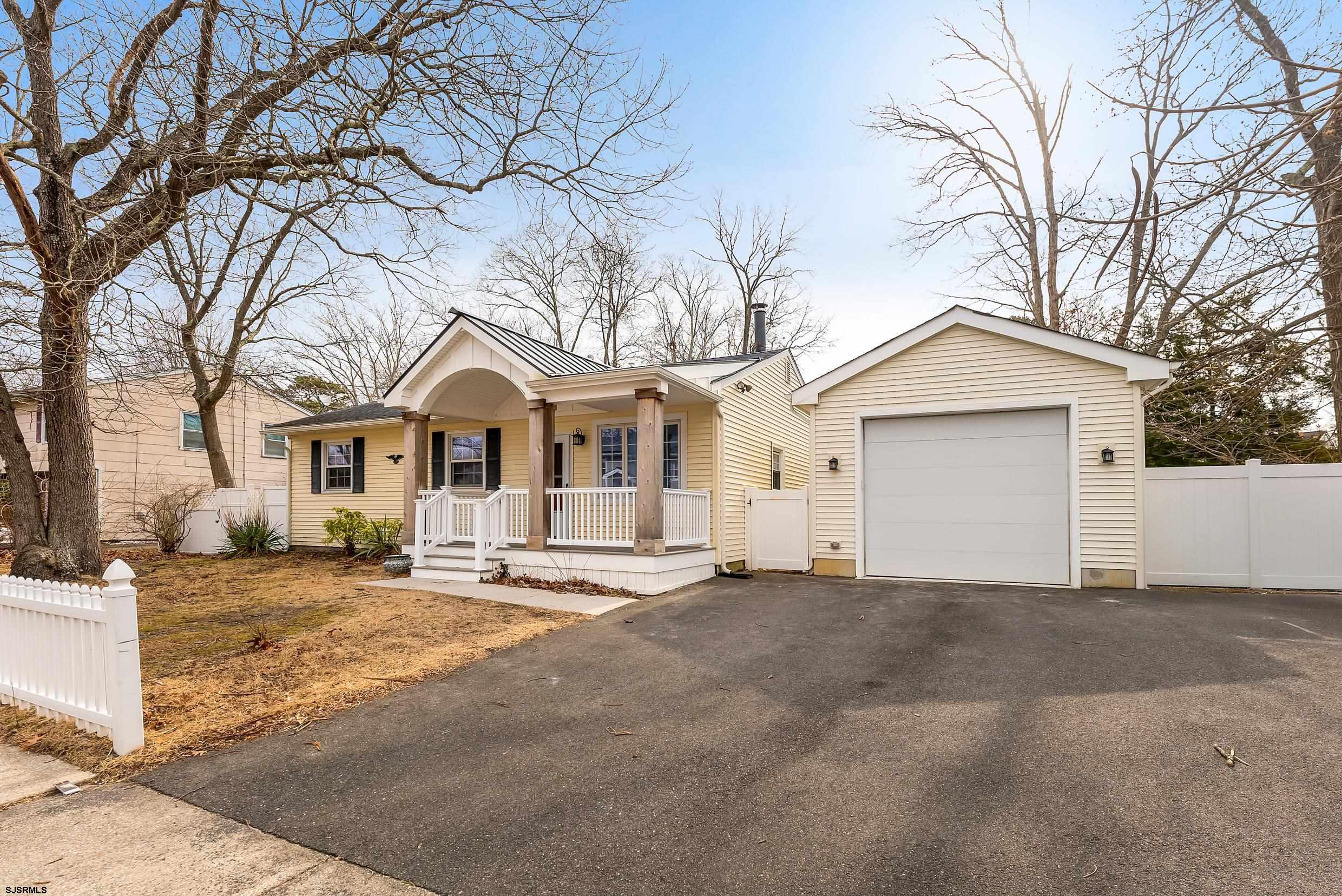 3 Edgewood Dr