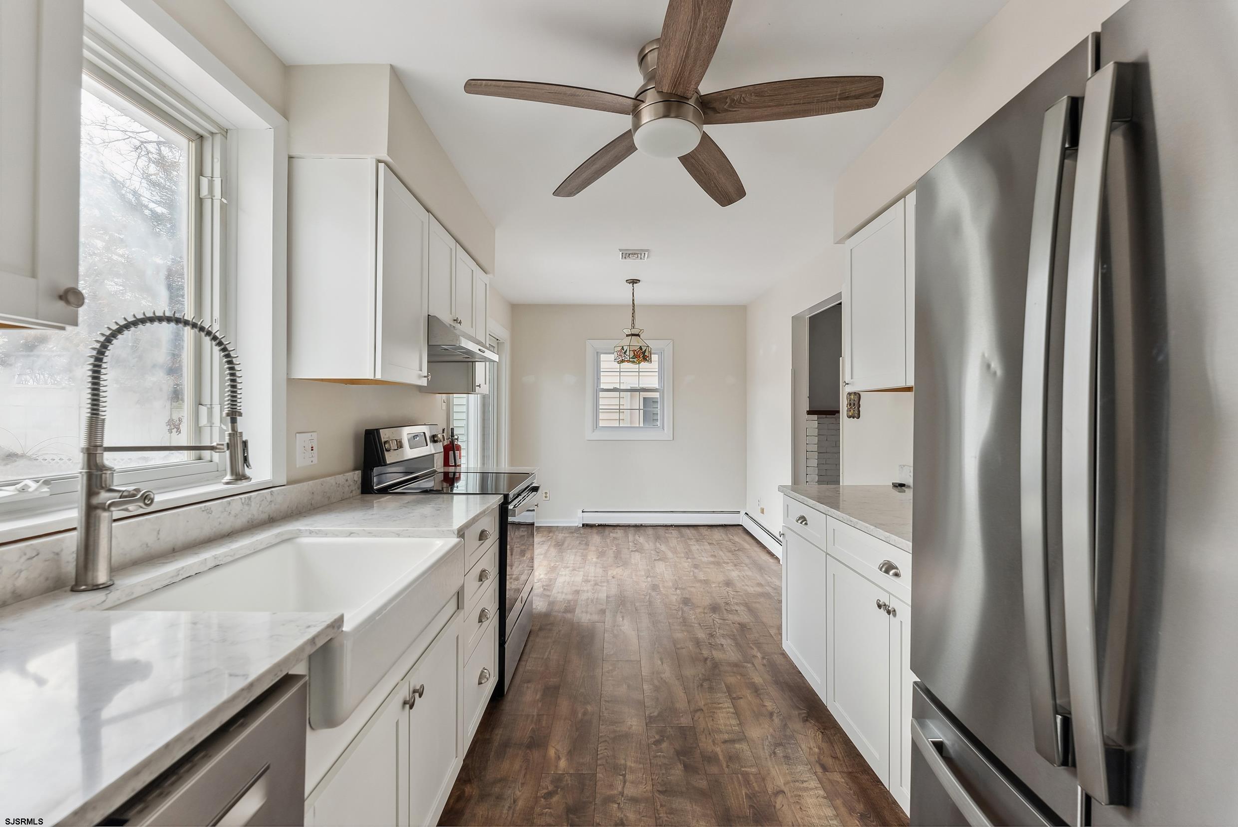 3 Edgewood Dr