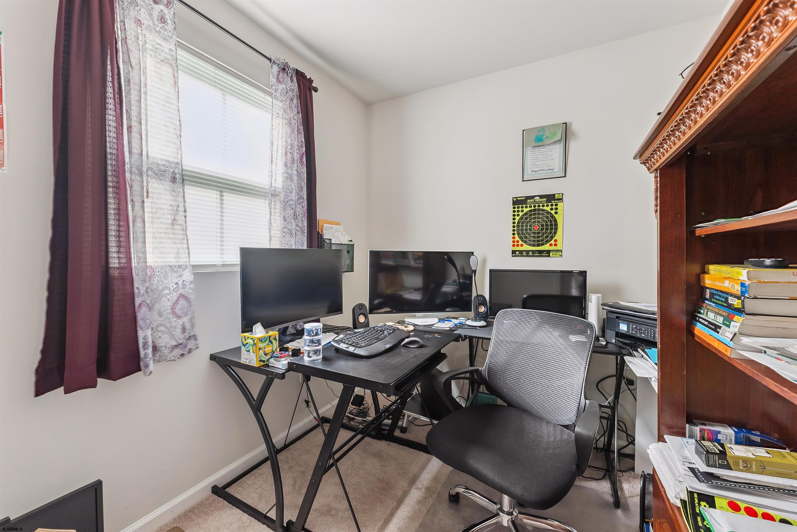 82 Galleria Ave