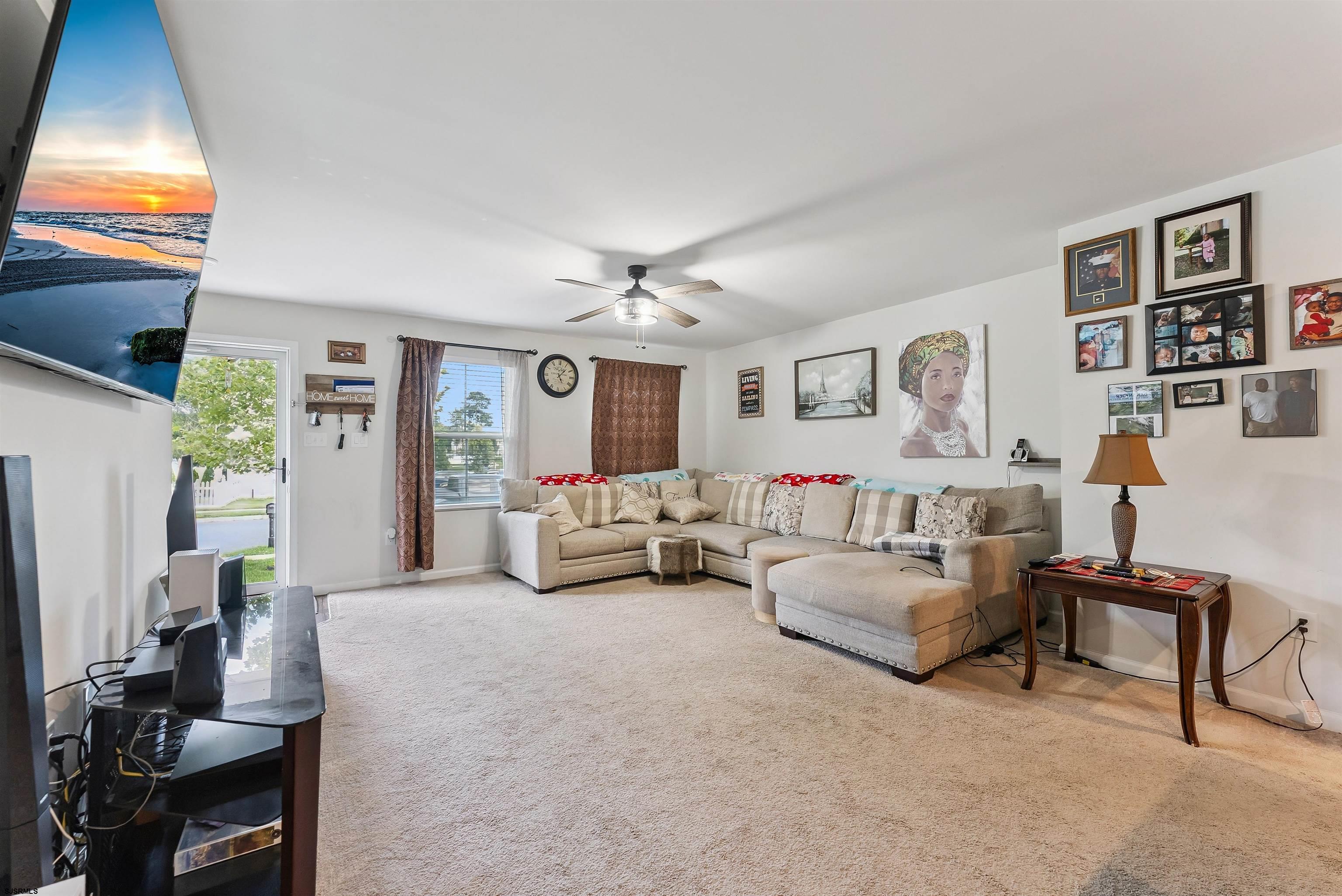 82 Galleria Ave