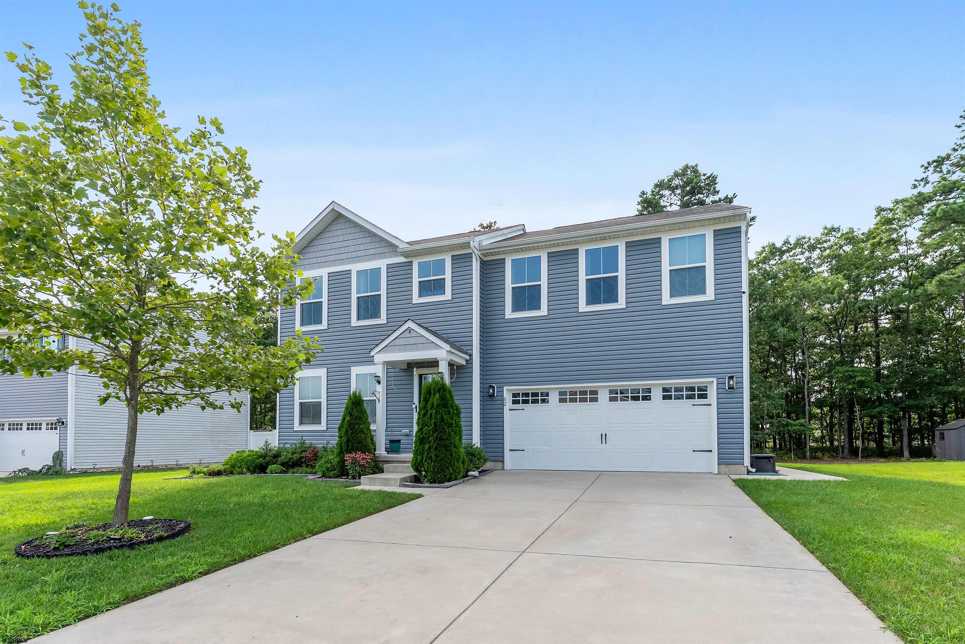 82 Galleria Ave