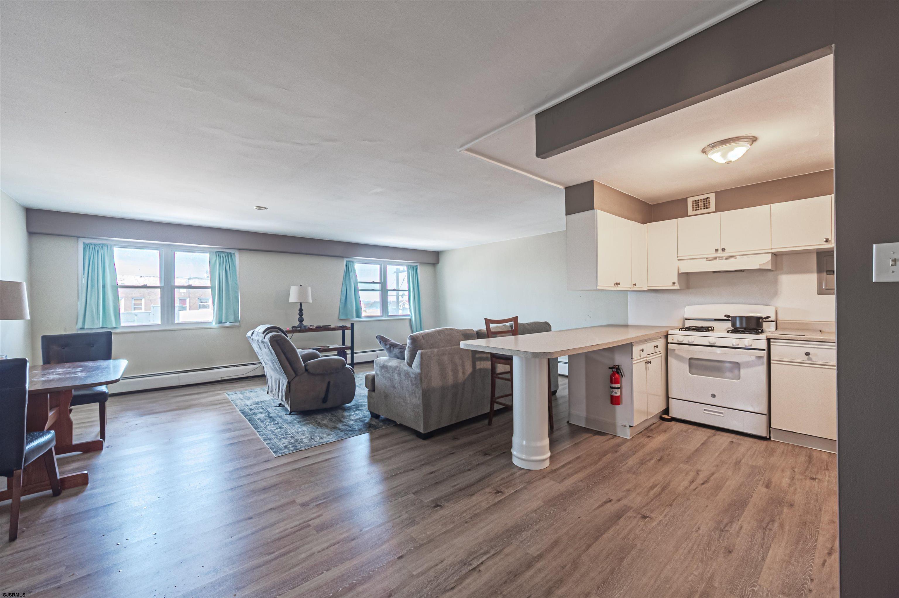 3817 Ventnor Ave Unit: 304