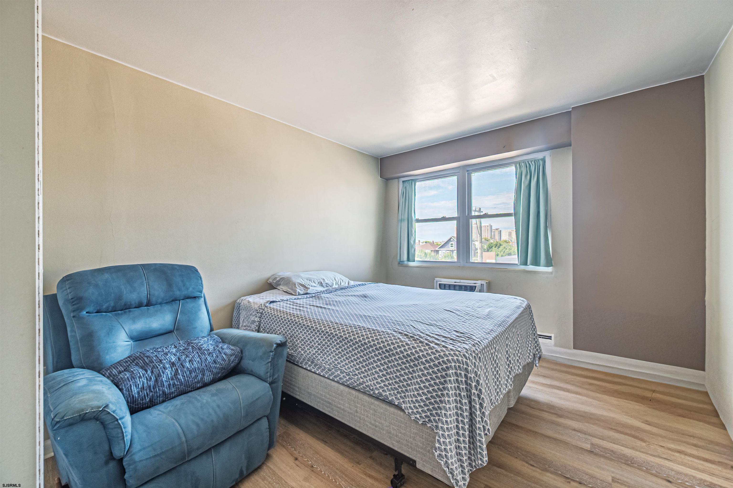 3817 Ventnor Ave Unit: 304