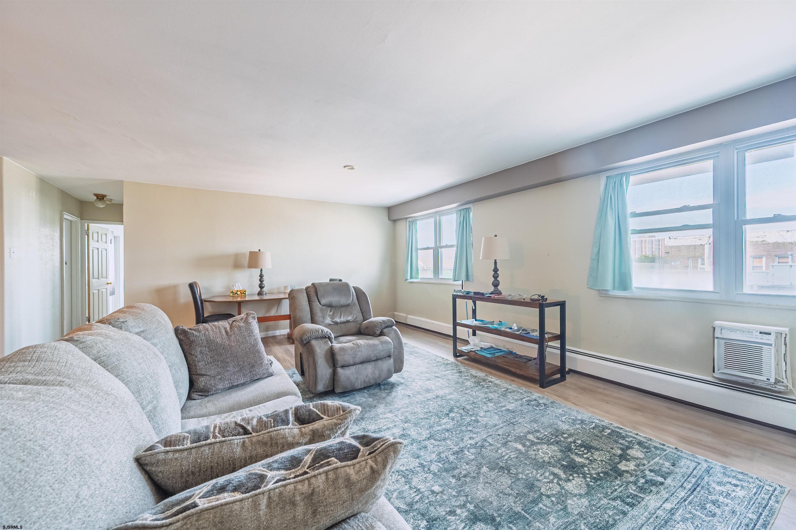 3817 Ventnor Ave Unit: 304