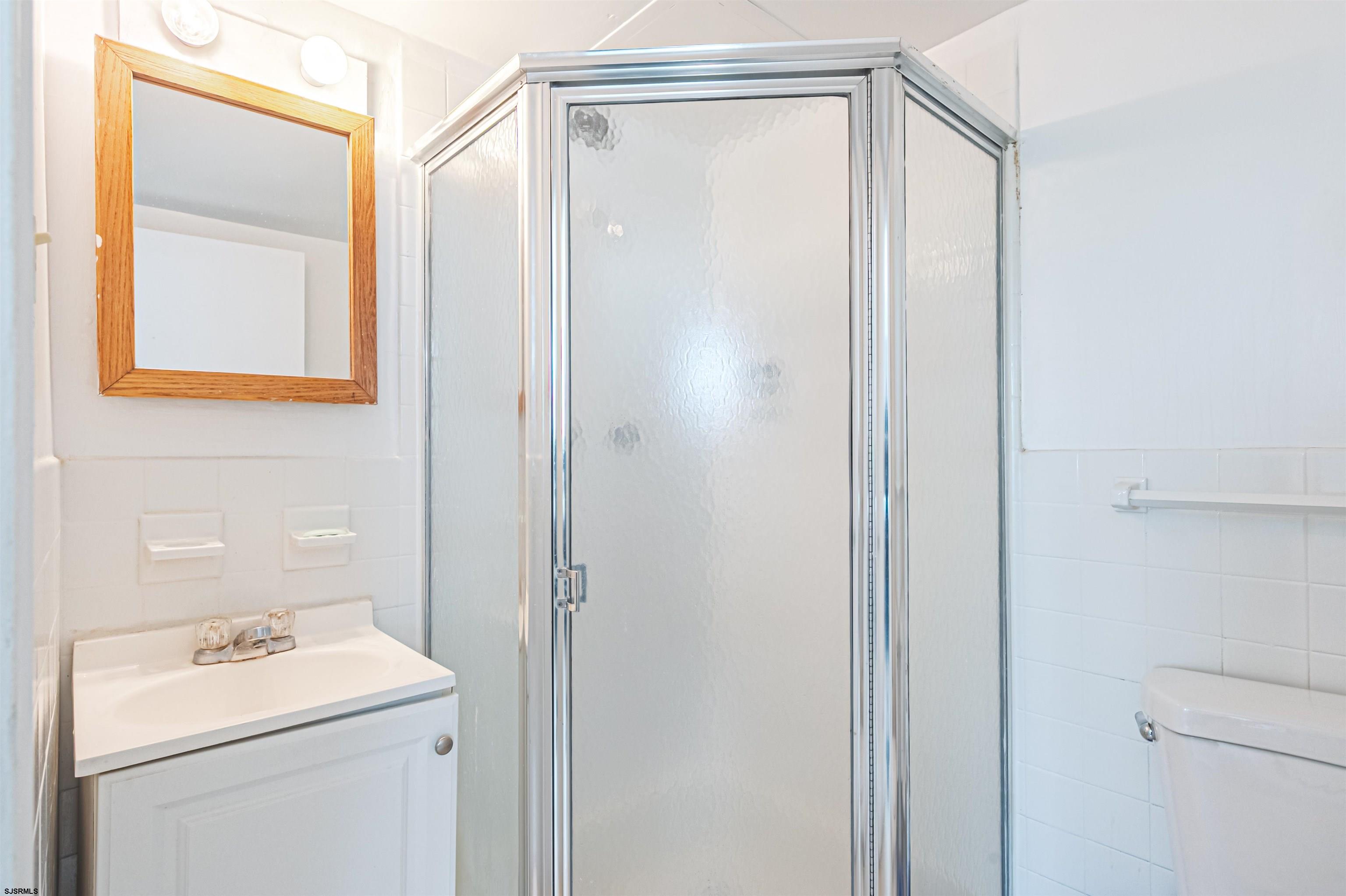 3817 Ventnor Ave Unit: 304