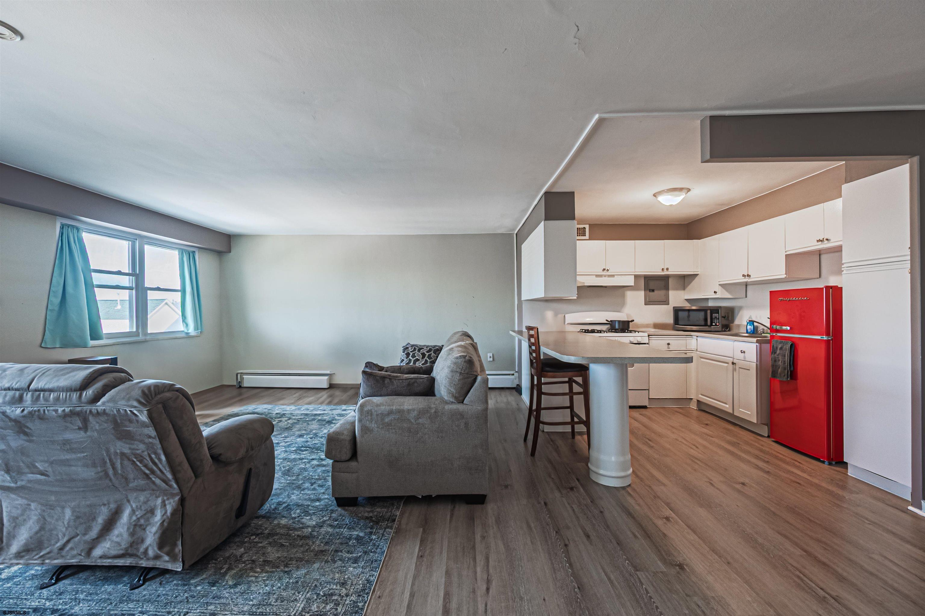 3817 Ventnor Ave Unit: 304