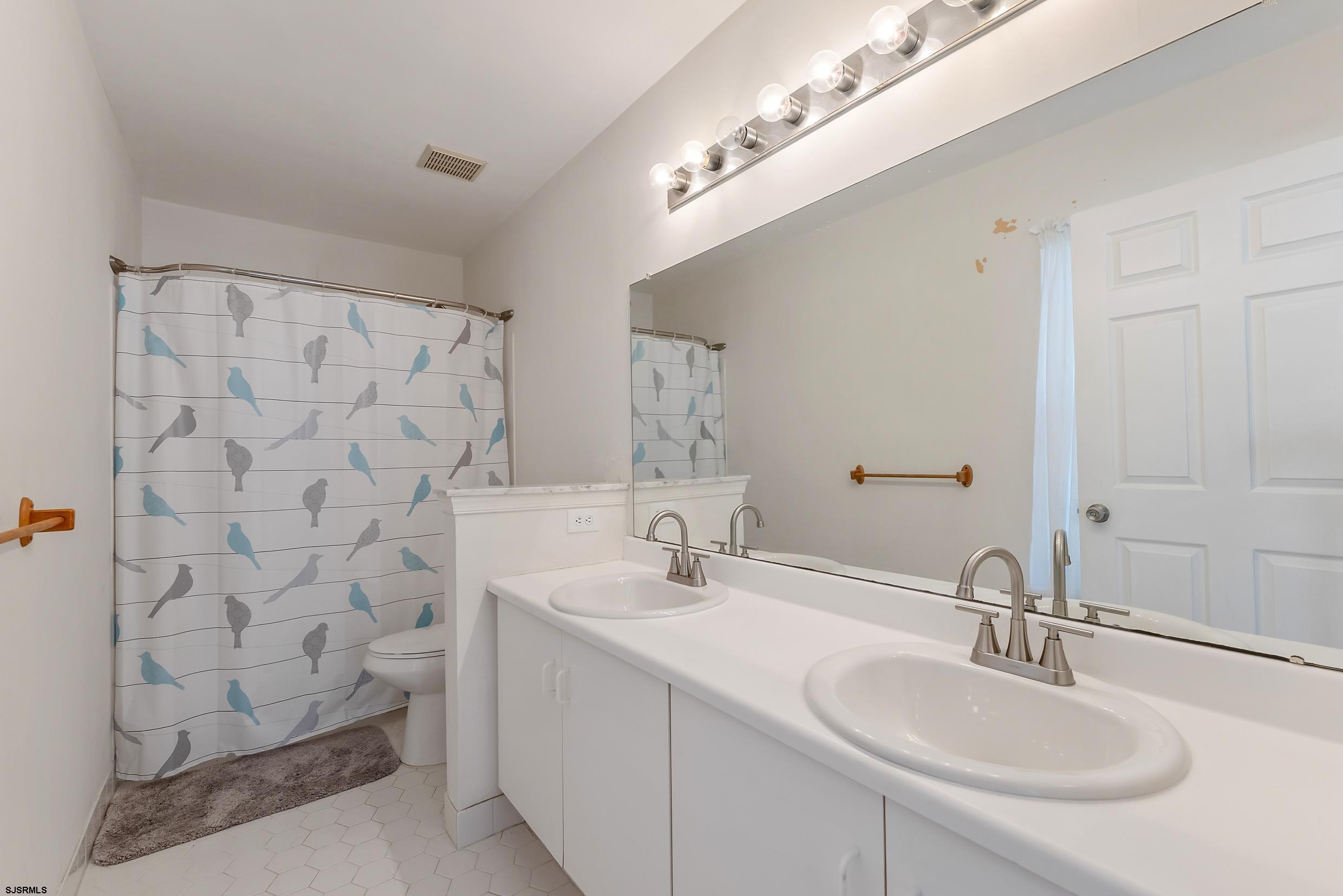 57 Anchorage Ct Unit: 705