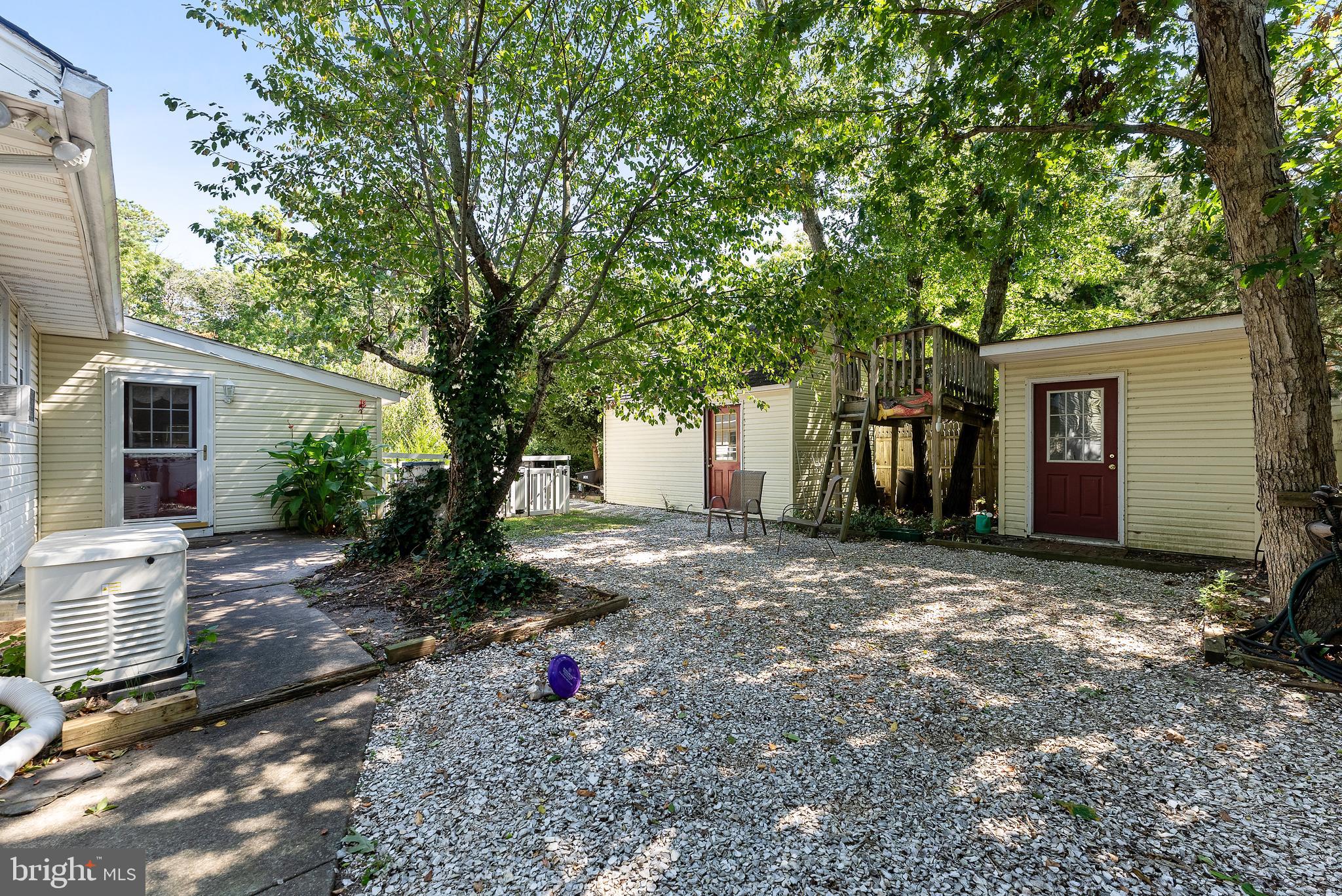 301 Oceanwoods Ave