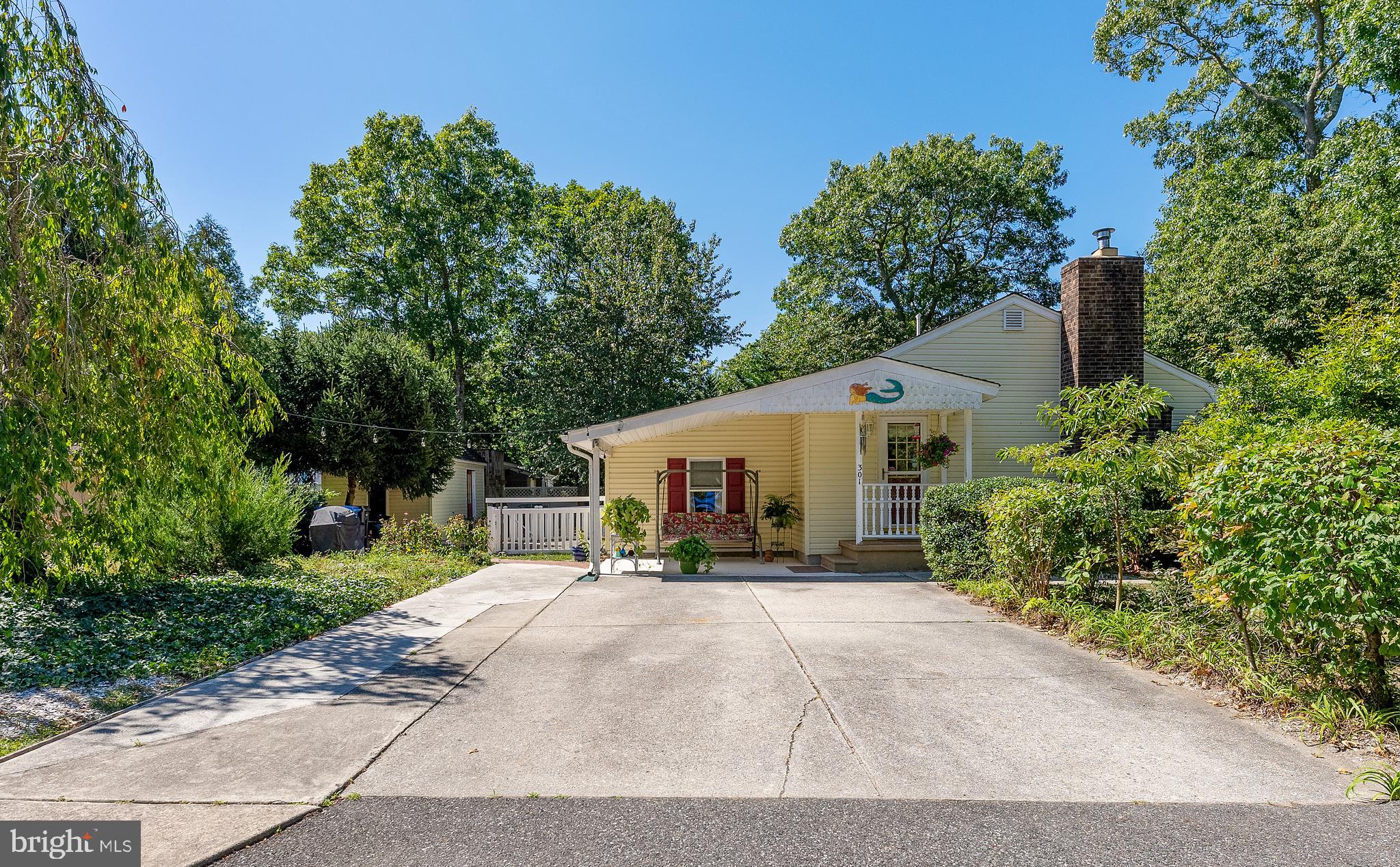 301 Oceanwoods Ave