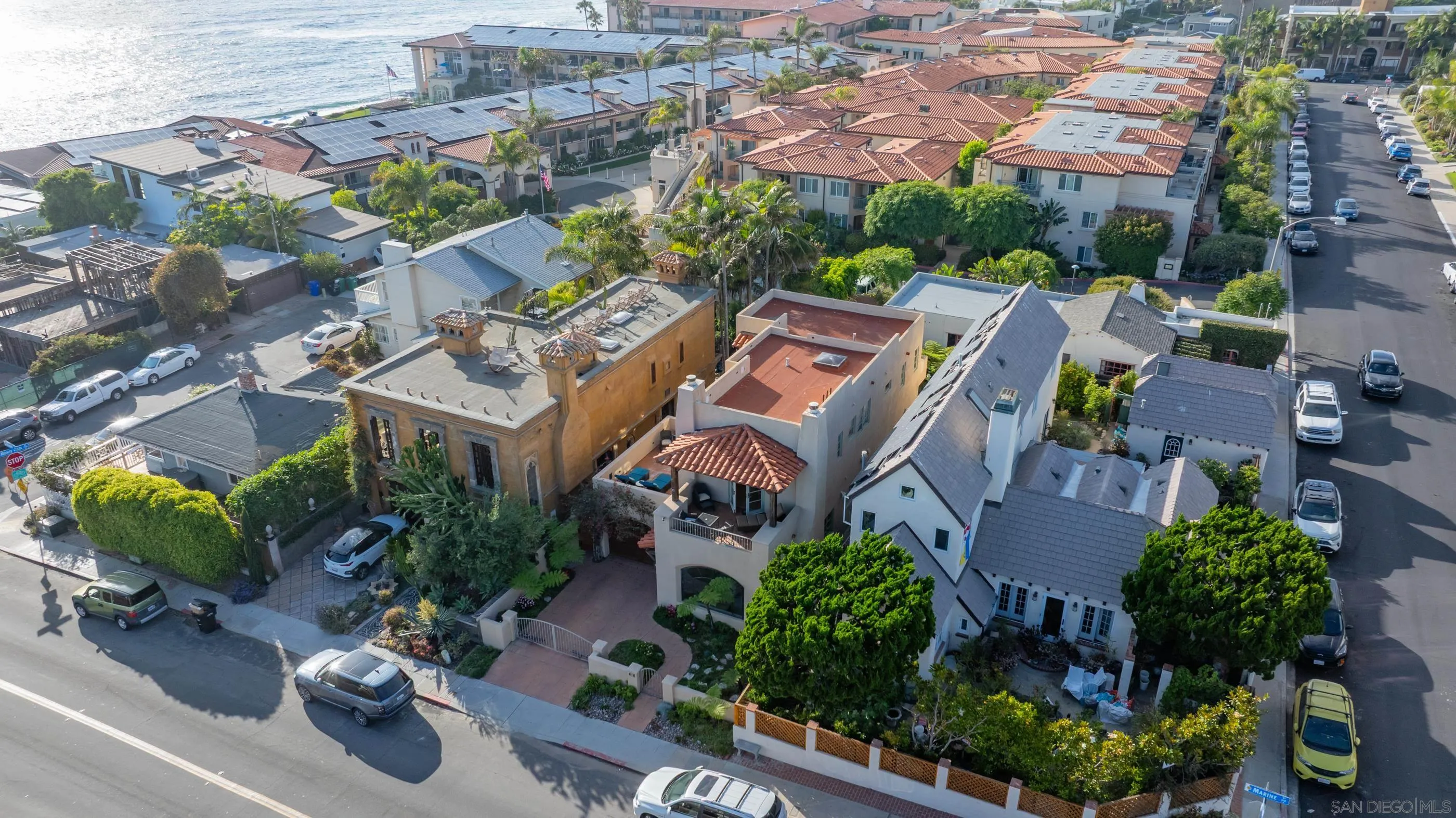 418 Marine St