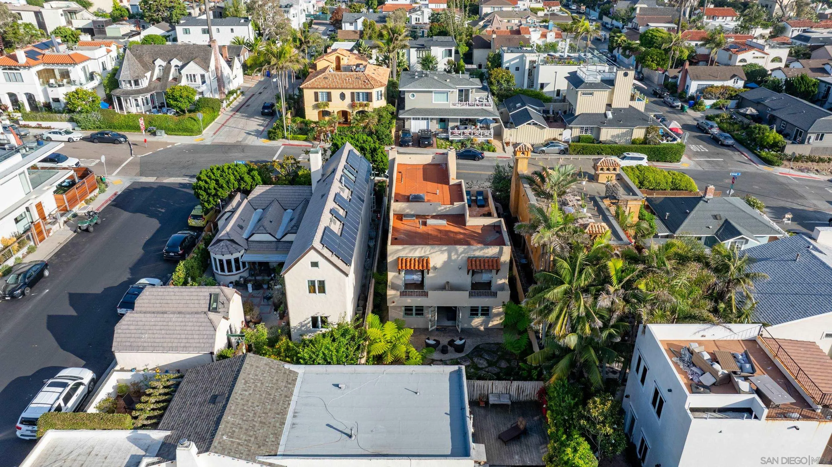 418 Marine St