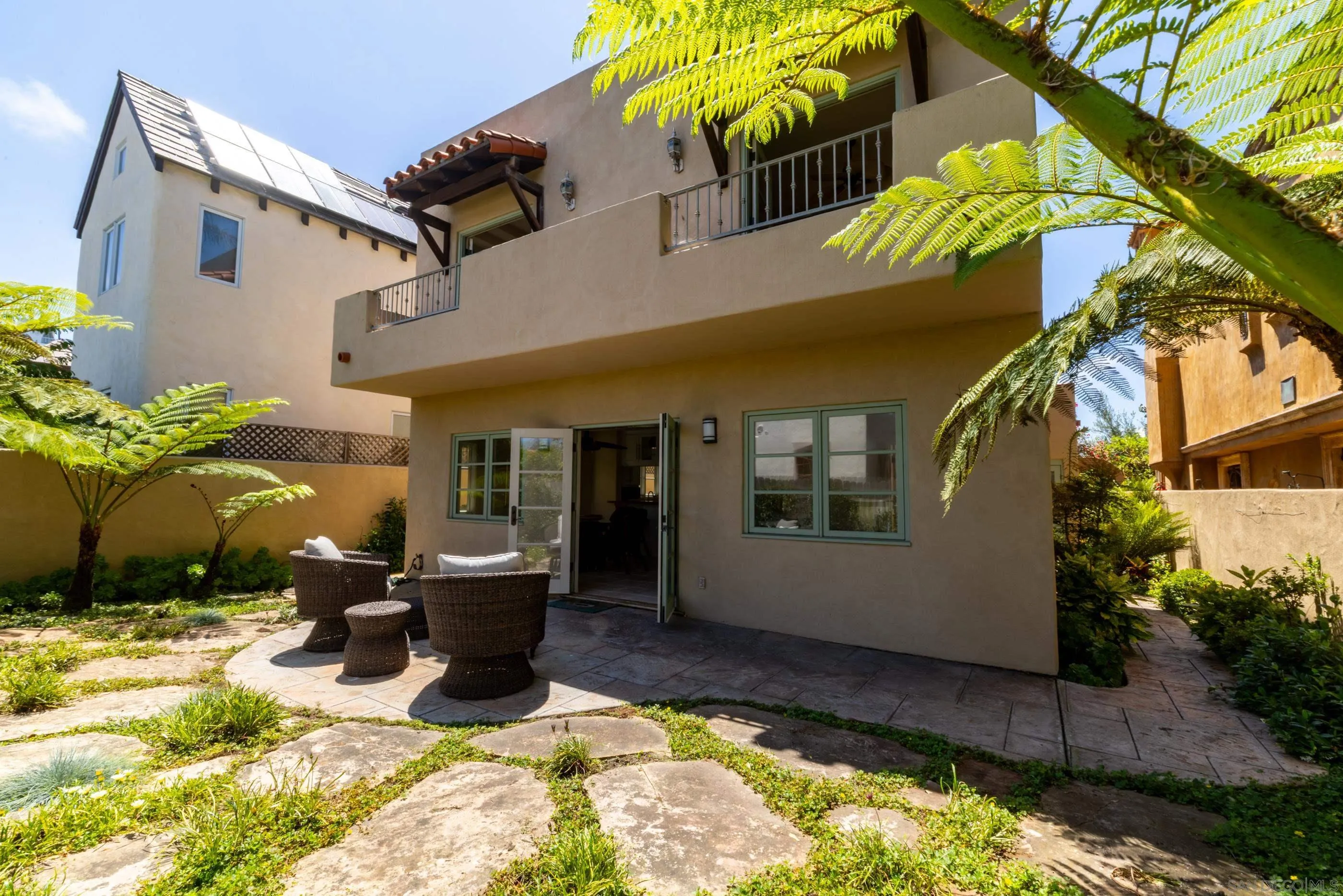 418 Marine St