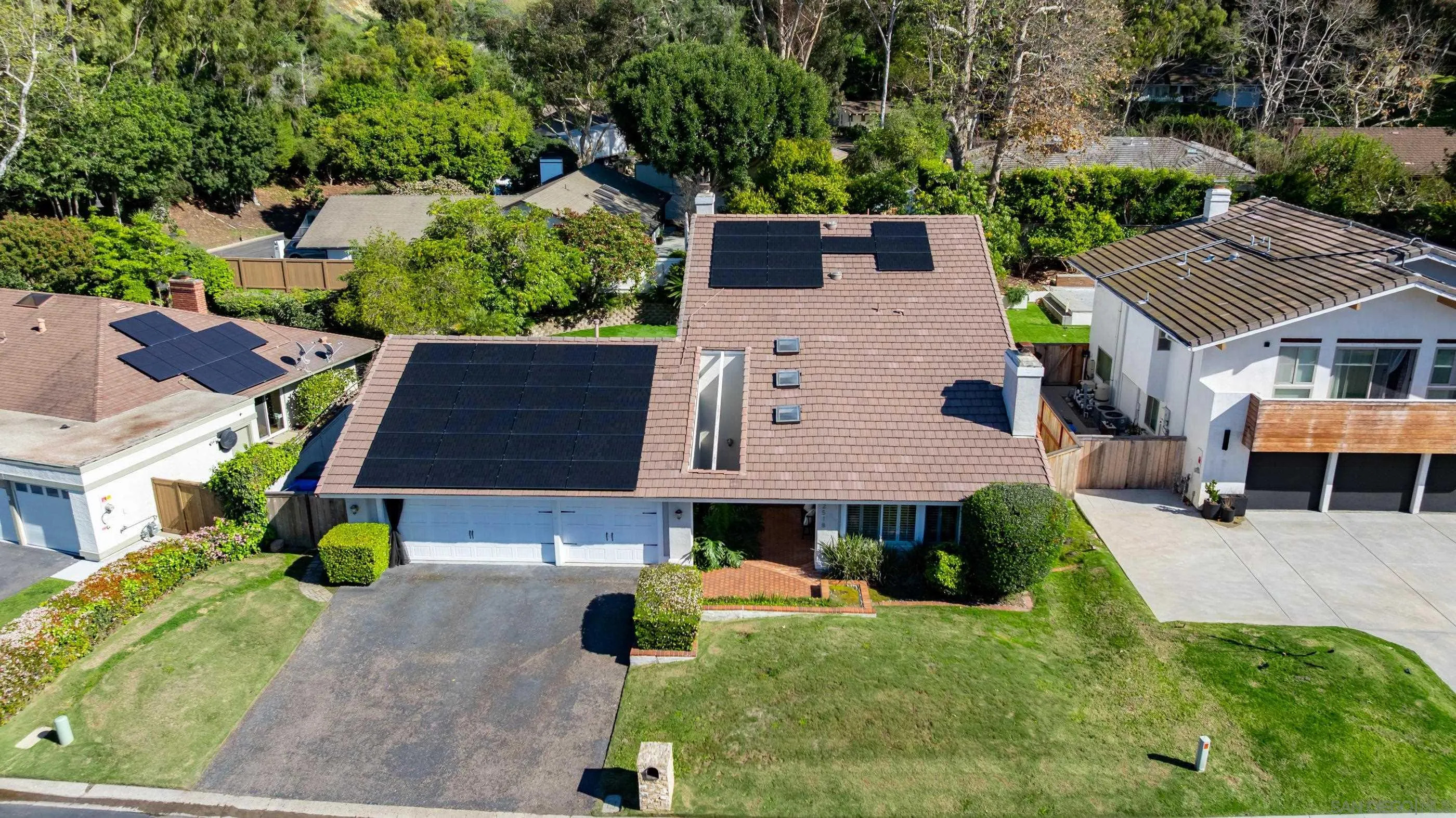 2518 Caminito La Paz