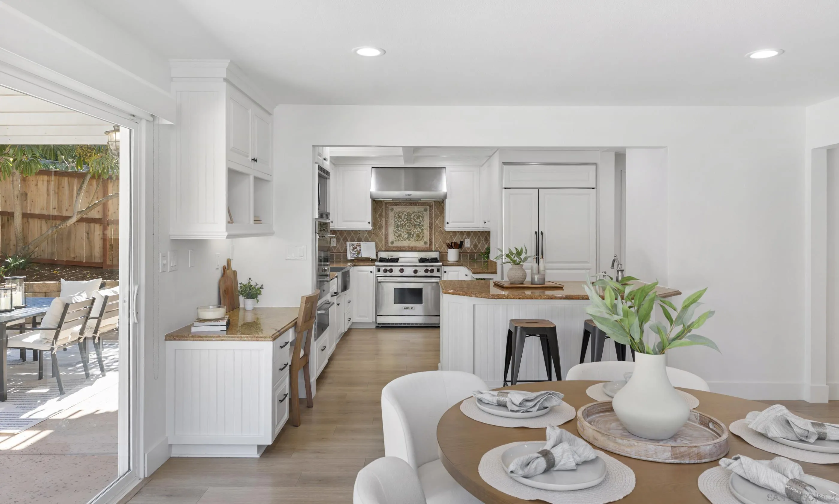 2518 Caminito La Paz