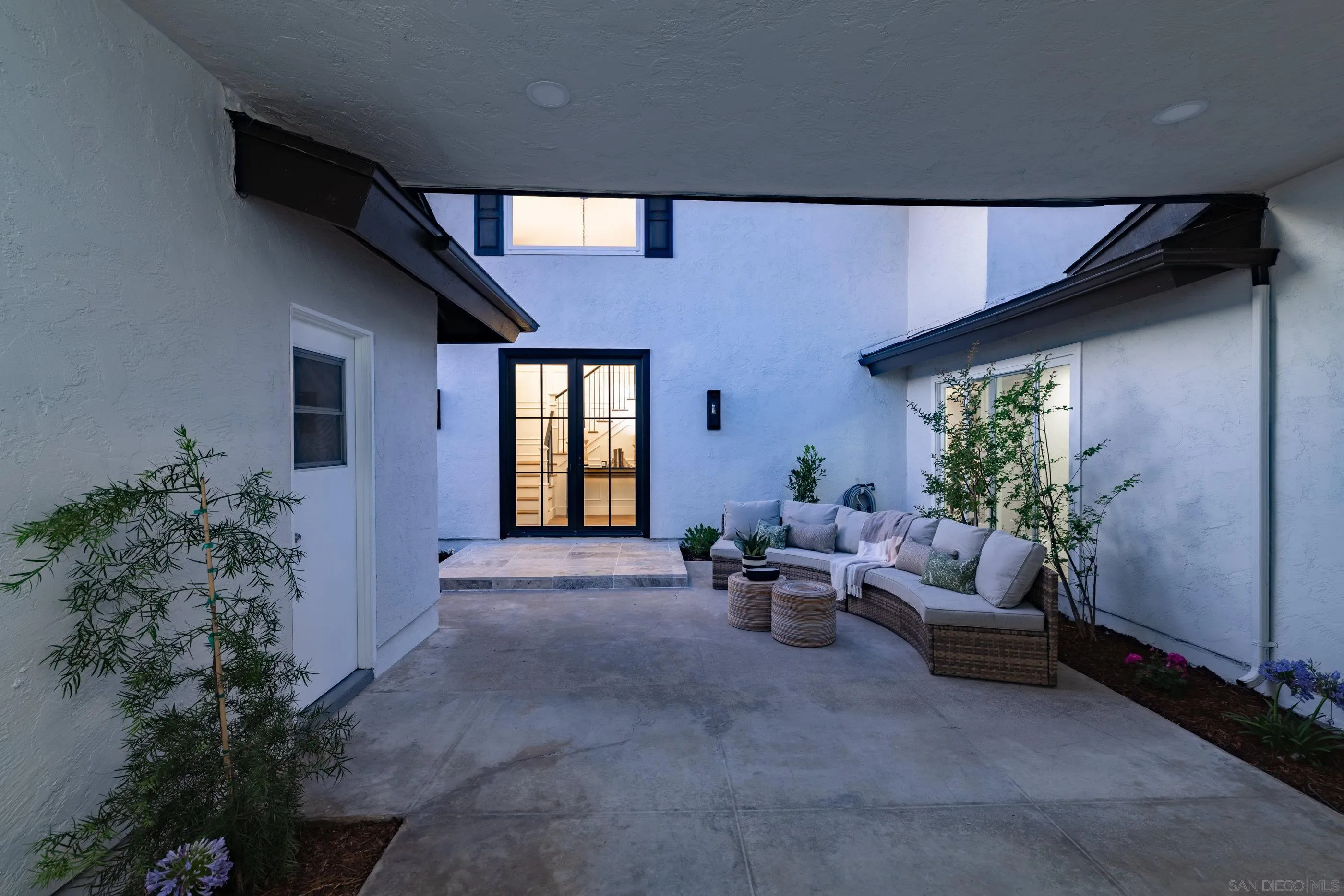 5764 Eldergardens St