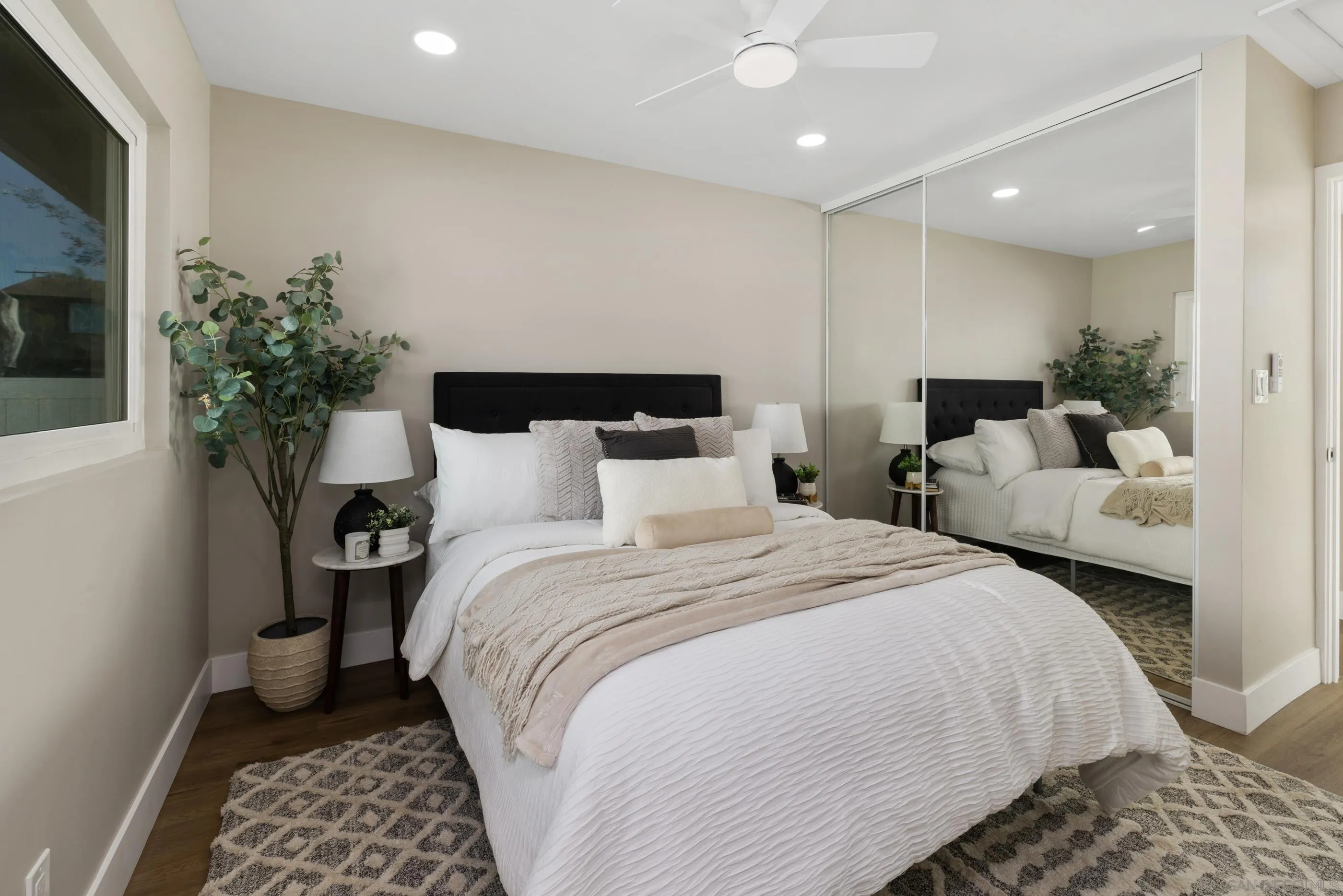 5764 Eldergardens St