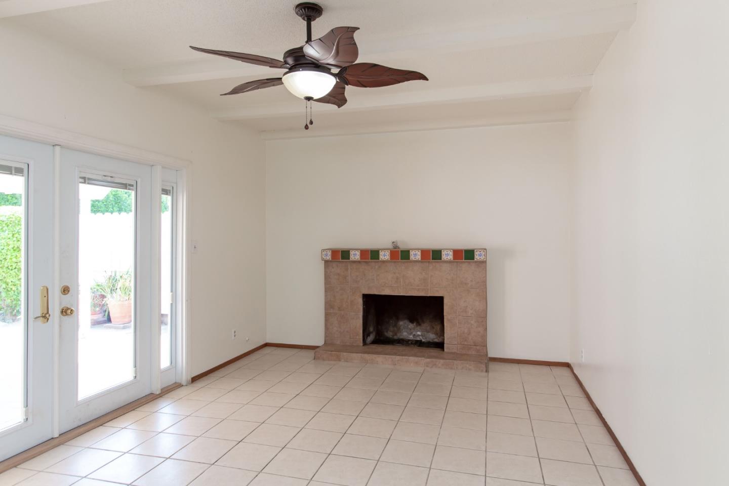 6102 Iowa DR
