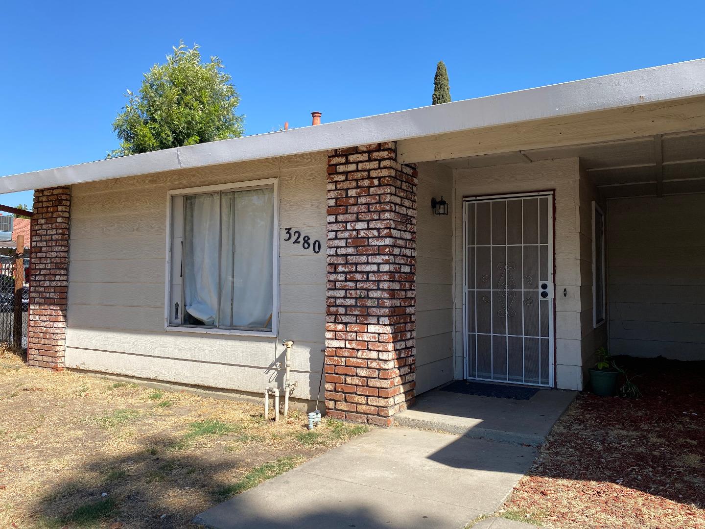 3280 Austin AVE
