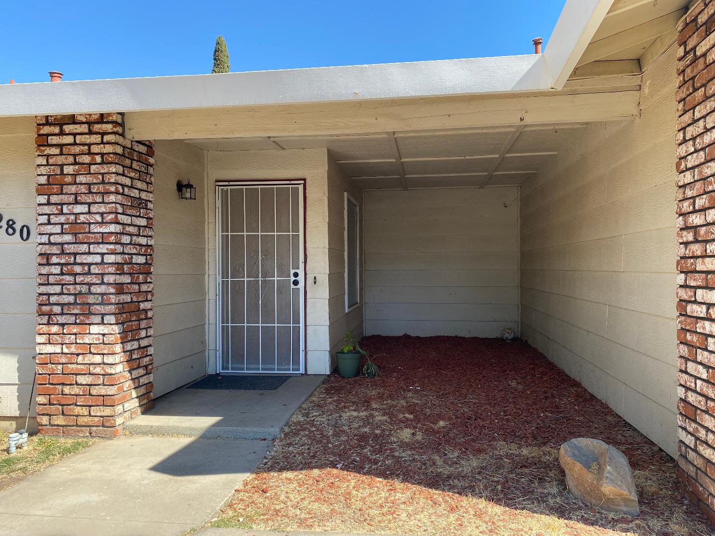 3280 Austin AVE