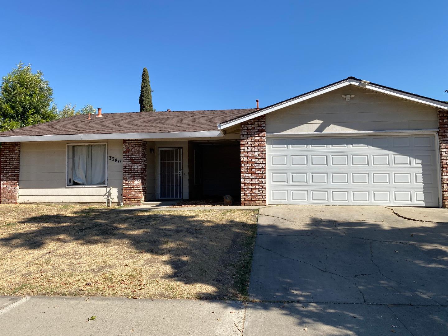 3280 Austin AVE