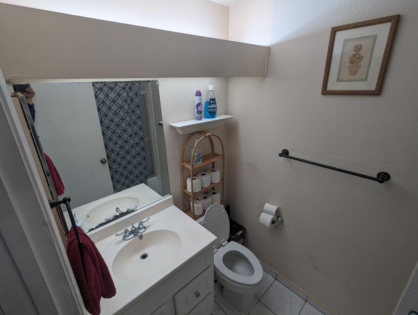 1219 Shoreland DR