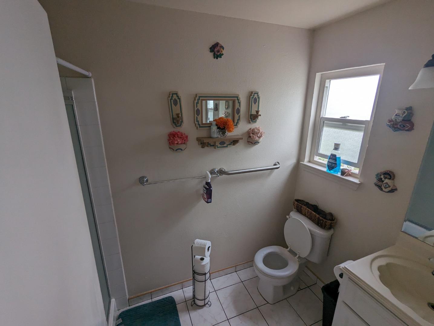 1219 Shoreland DR