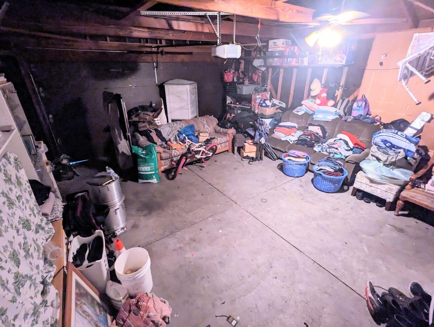 1219 Shoreland DR