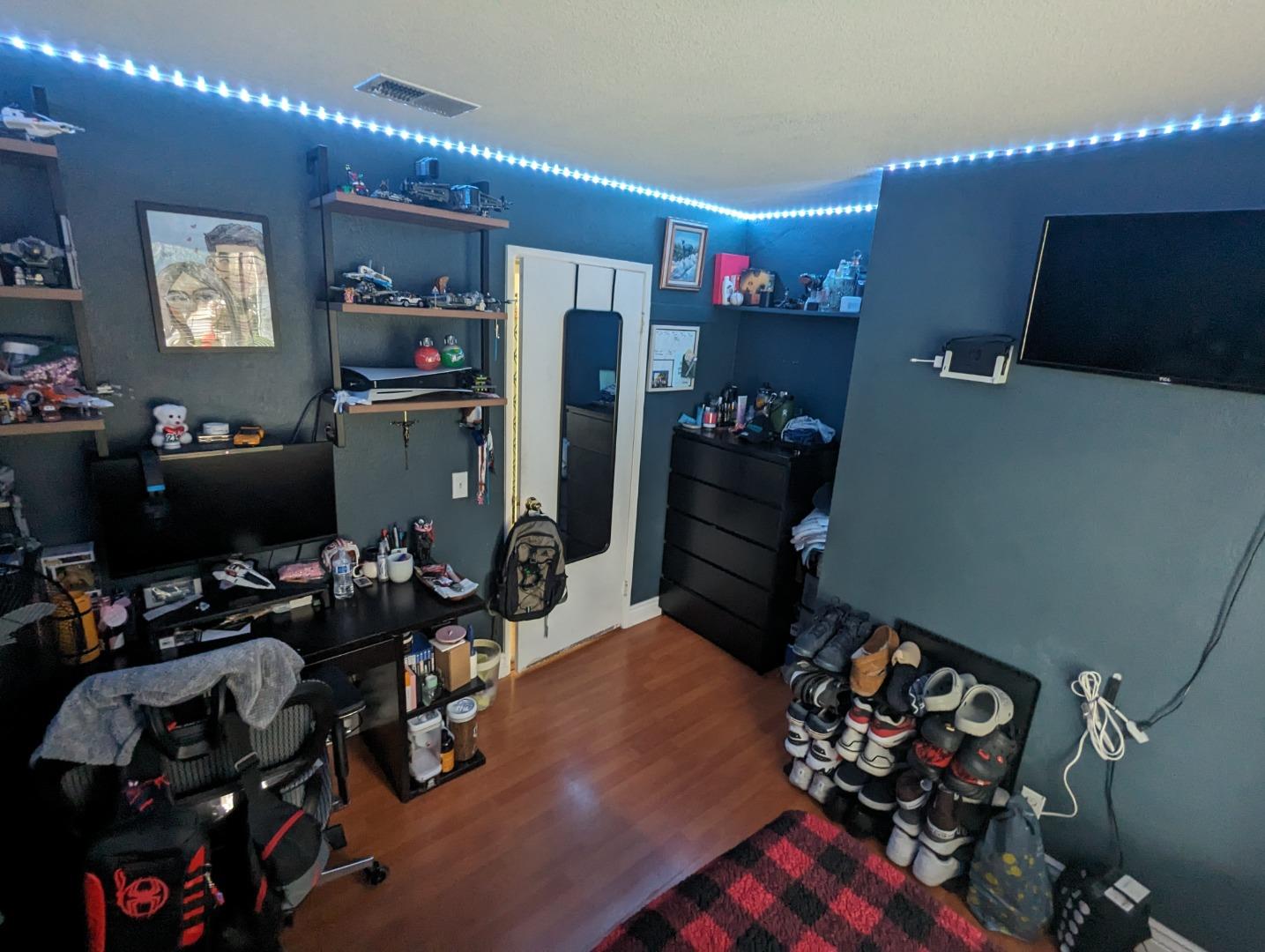 1219 Shoreland DR