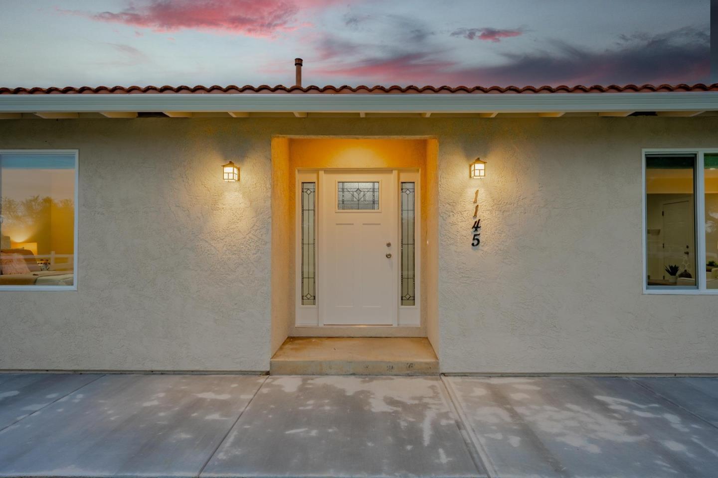 1145 Sherry LN