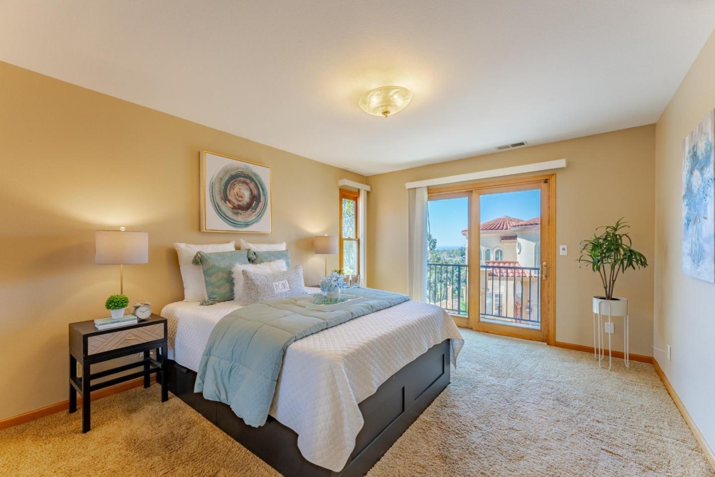 11425 Chula Vista CT