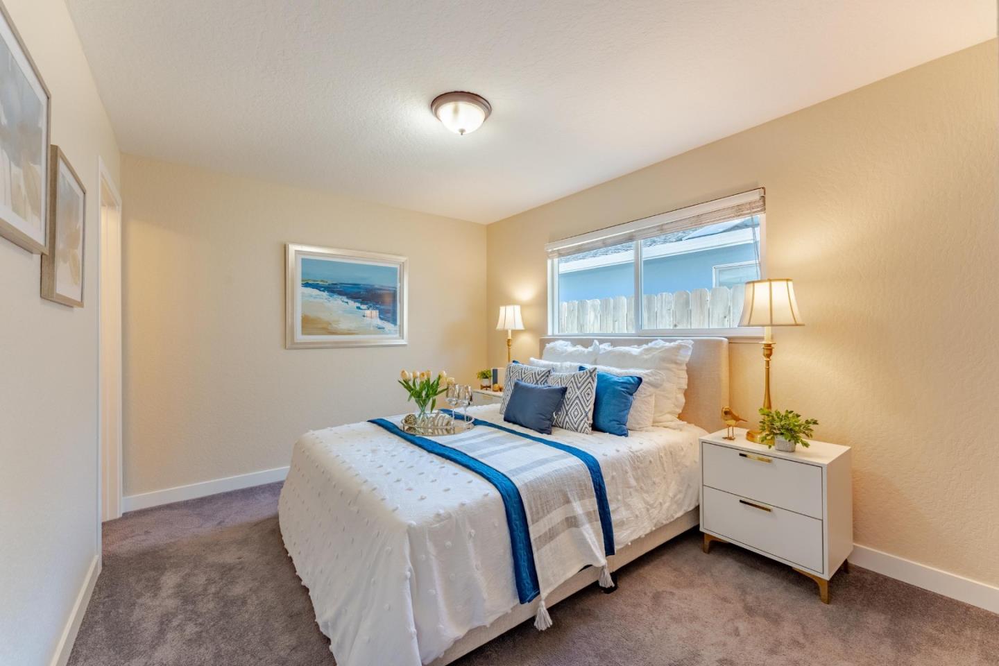 1211 Carnelian DR