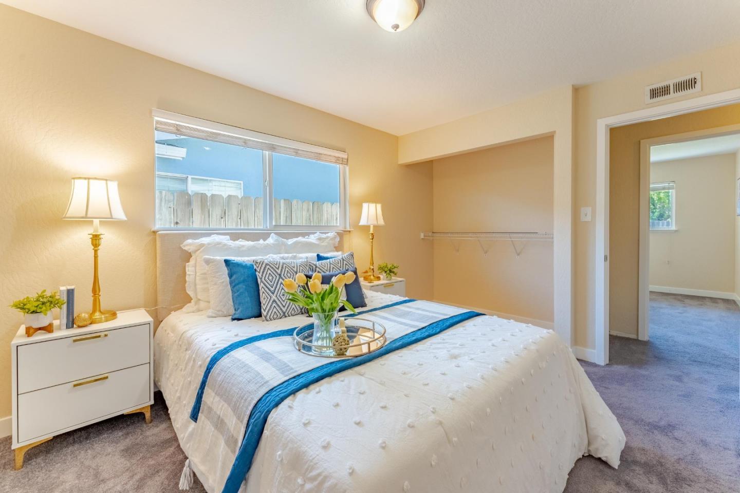 1211 Carnelian DR
