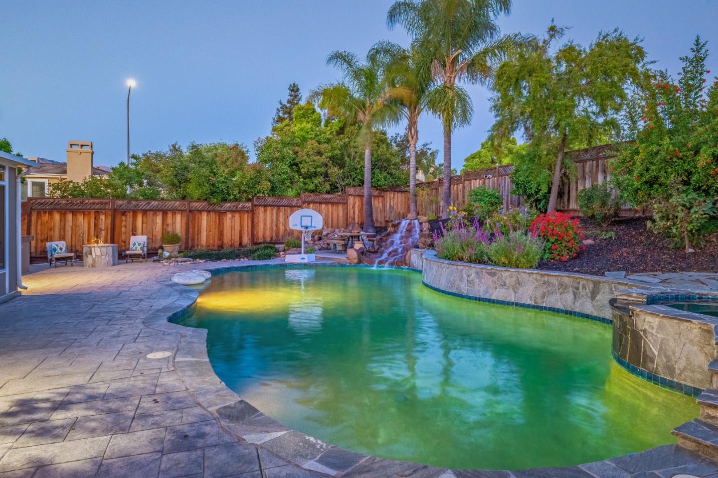 2168 Terrena Valley DR