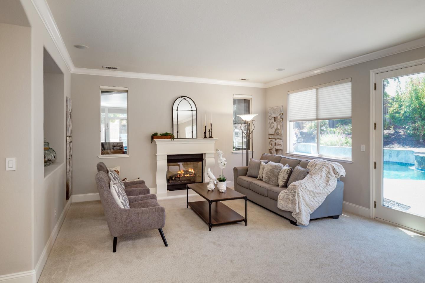 2168 Terrena Valley DR