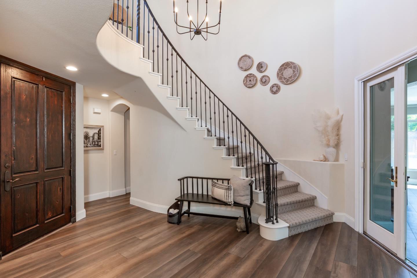 2168 Terrena Valley DR