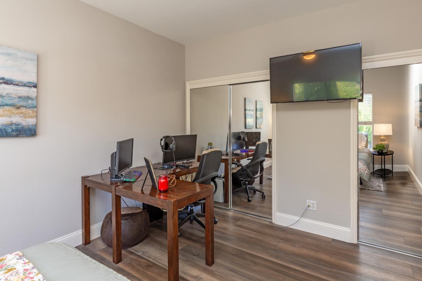 2168 Terrena Valley DR