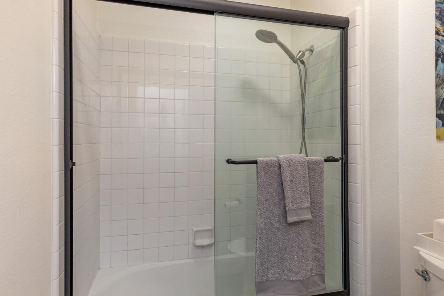 2168 Terrena Valley DR