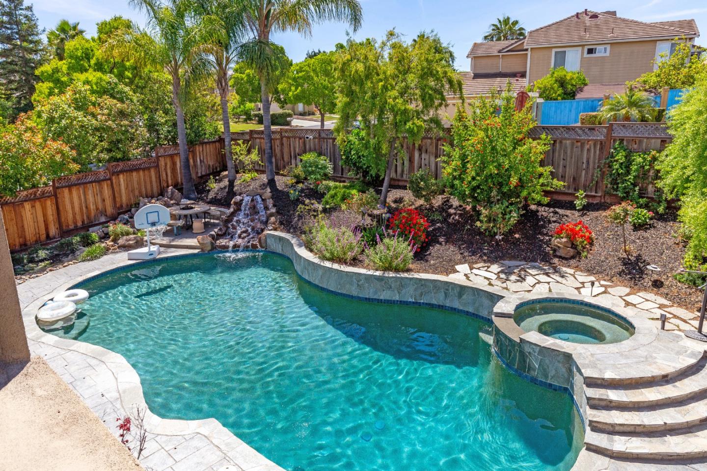 2168 Terrena Valley DR