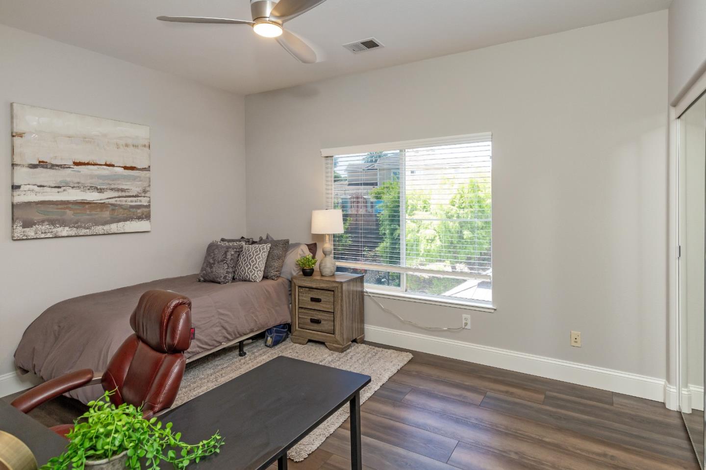 2168 Terrena Valley DR