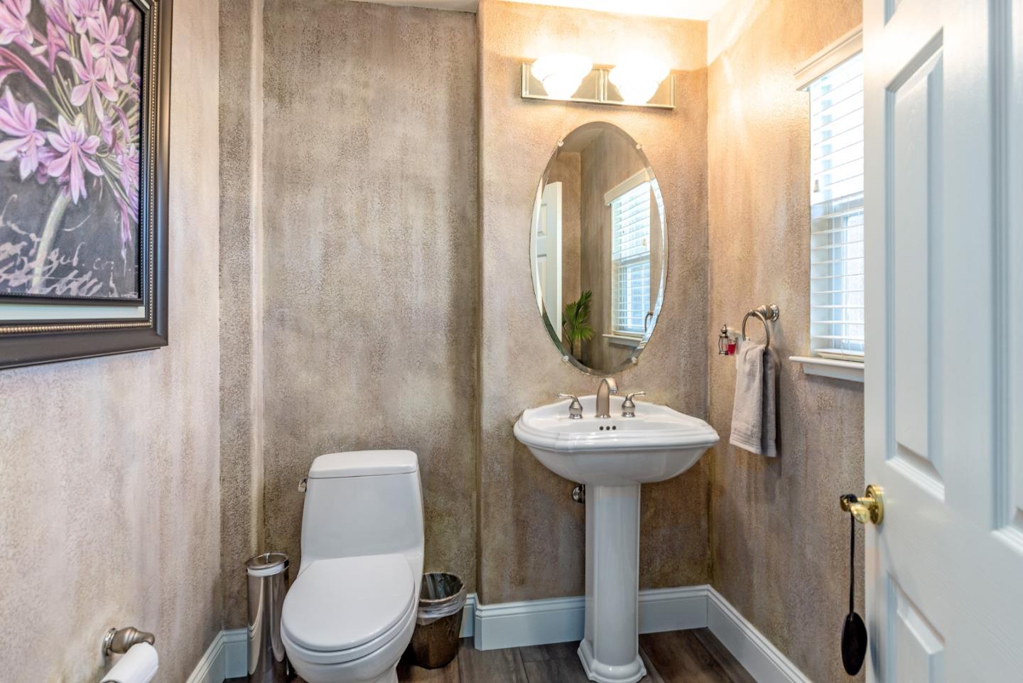 2168 Terrena Valley DR