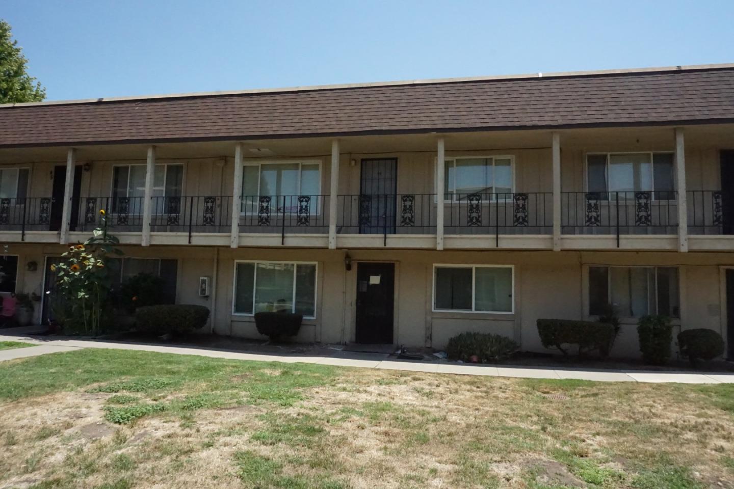 2420 Oxford WAY G44