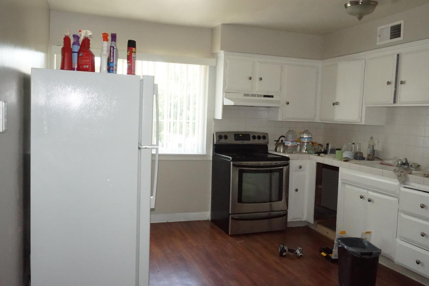 2420 Oxford WAY G44