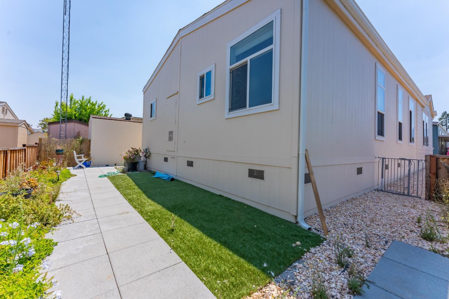 5770 Winfield BLVD 102