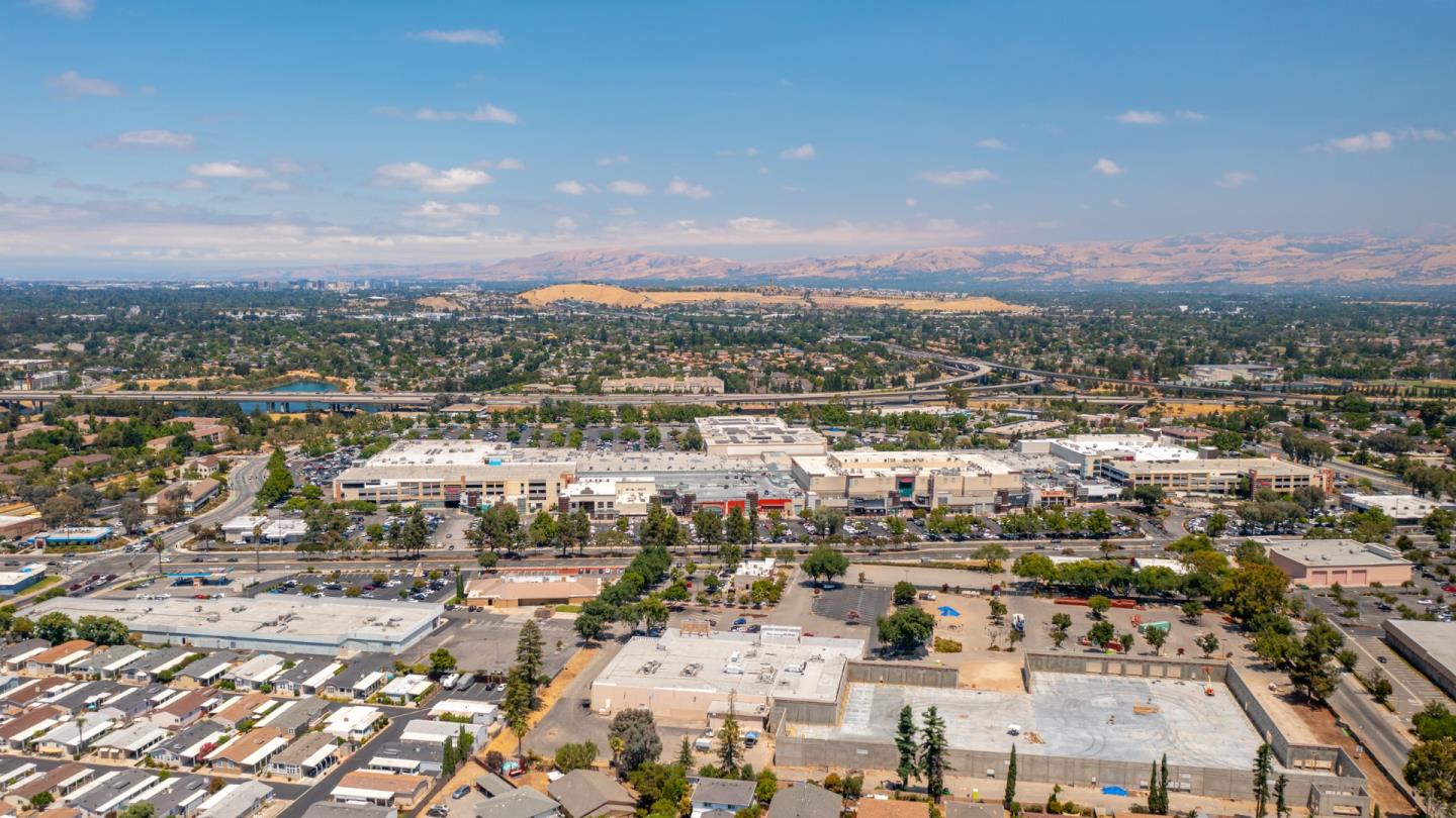 5770 Winfield BLVD 102