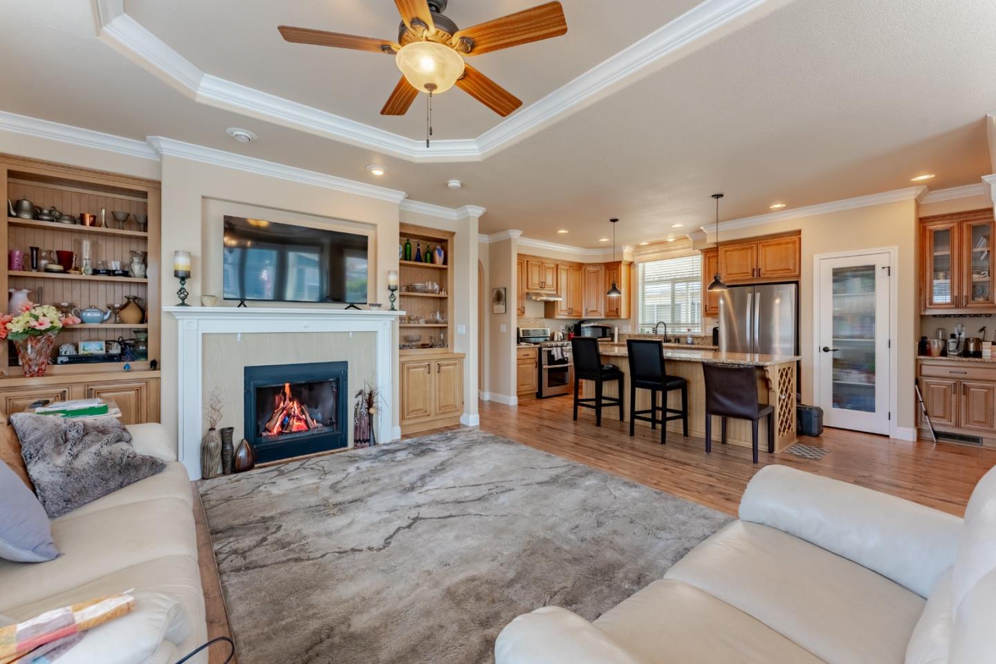 5770 Winfield BLVD 102