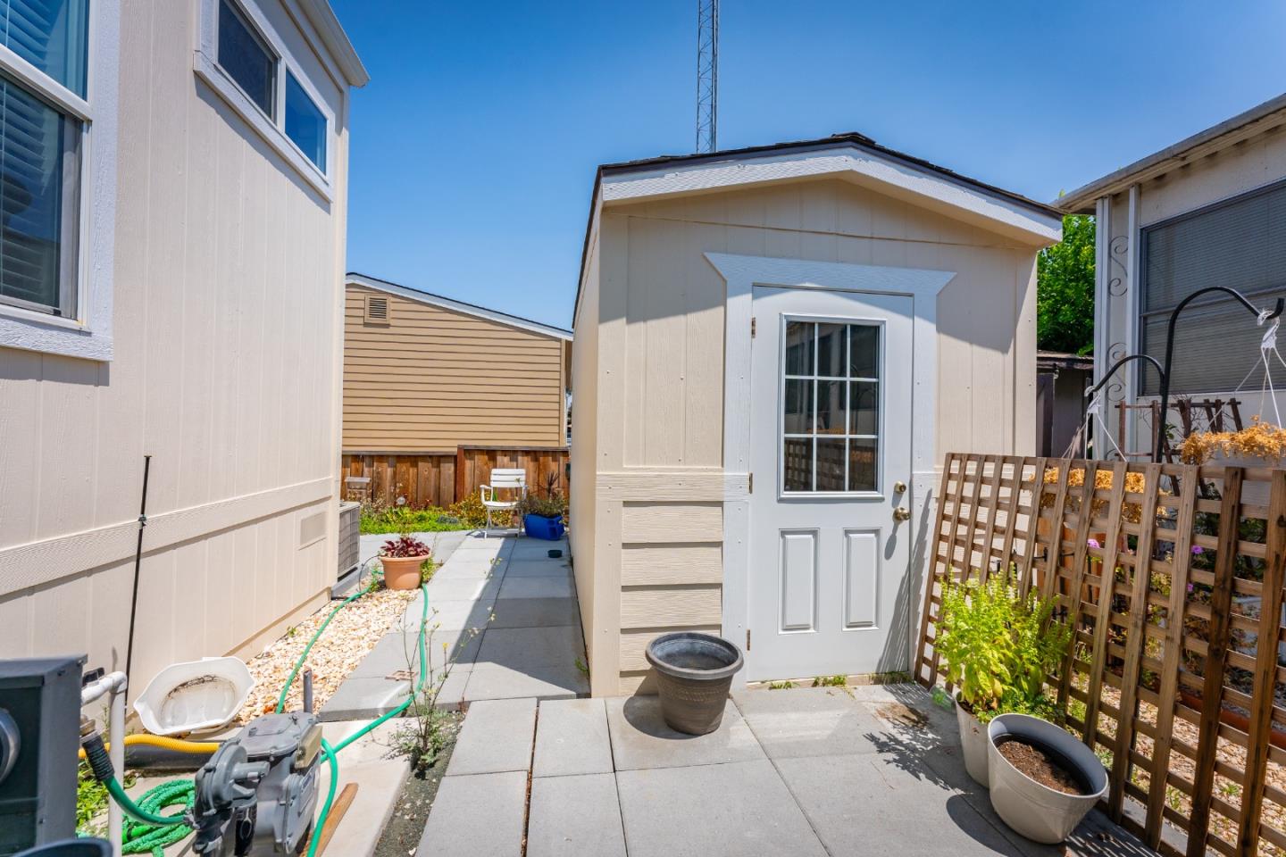 5770 Winfield BLVD 102