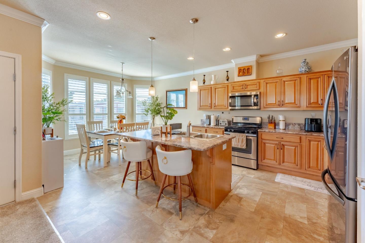 3913 Moana WAY 3913