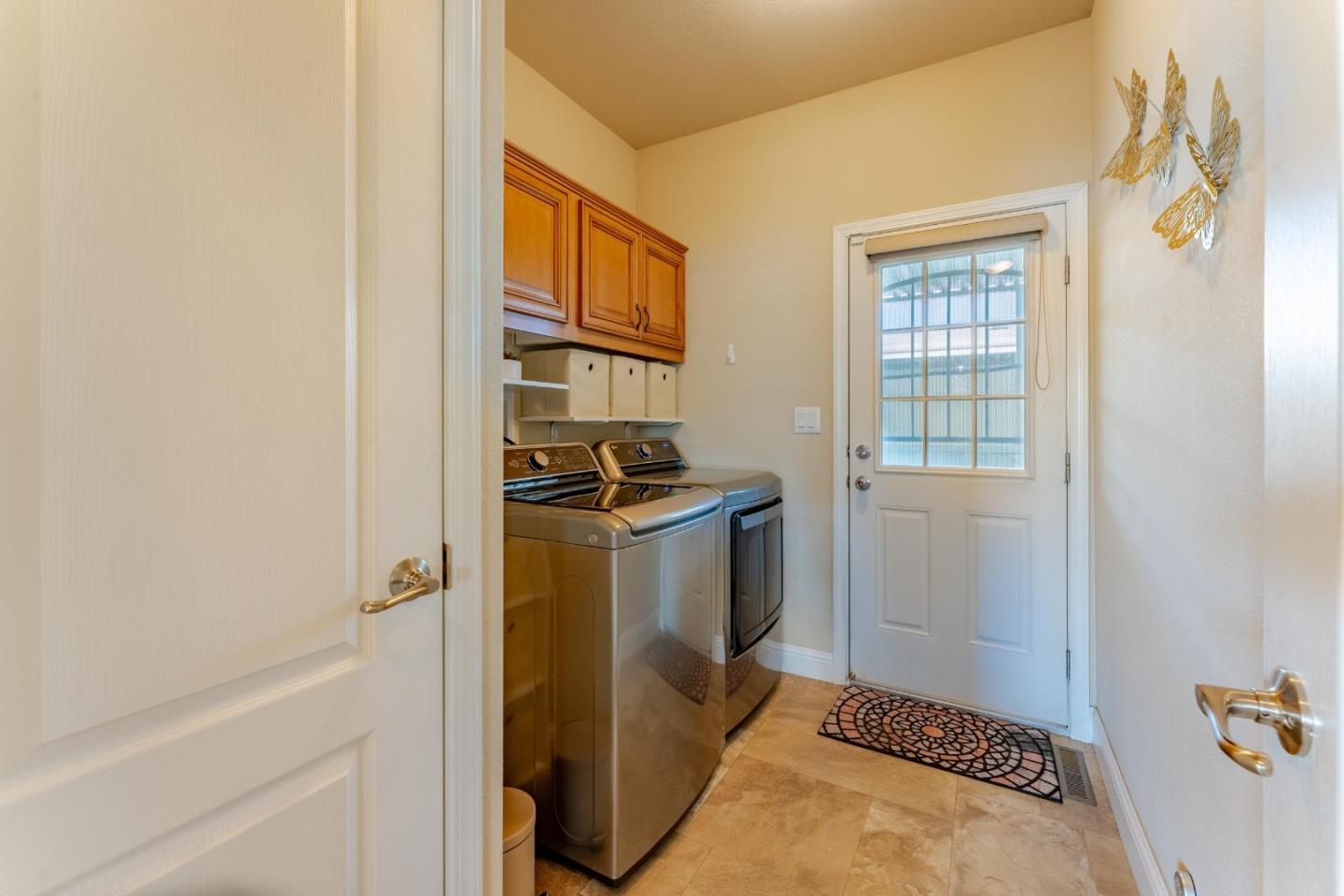 3913 Moana WAY 3913