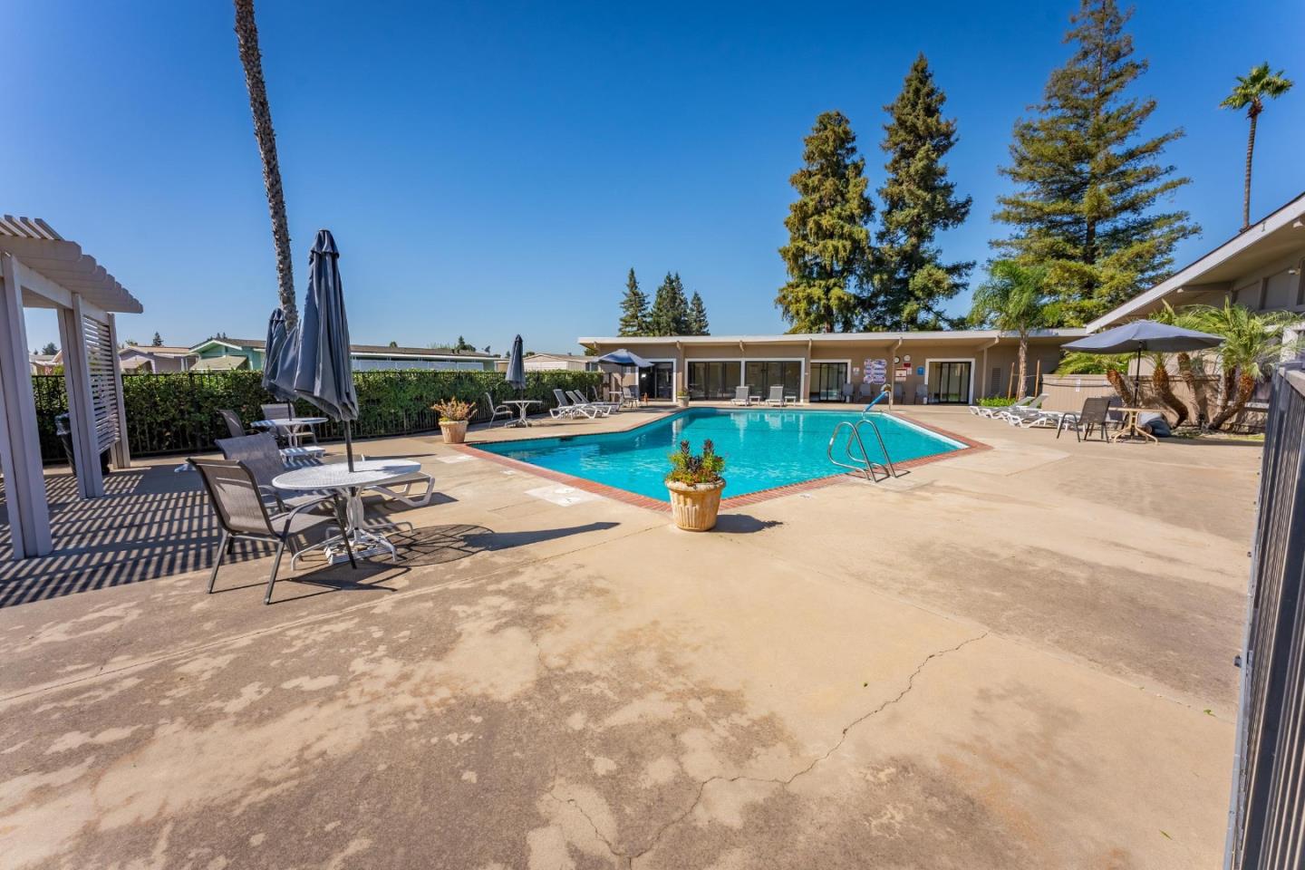 3913 Moana WAY 3913