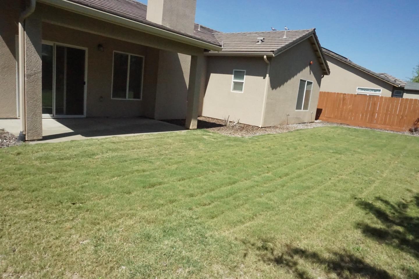 1513 Greenwich DR